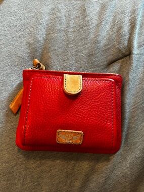 Consuela Valentina wallet